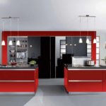 مثال على تصميم غير عادي لصورة المطبخ الحمراء