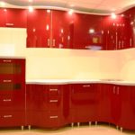 مثال على الداخلية الجميلة للصورة المطبخ الأحمر