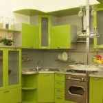 المطبخ الأخضر مع شريط الإفطار