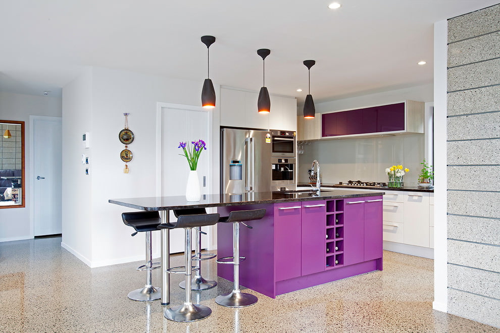 Conception de cuisine violet minimaliste